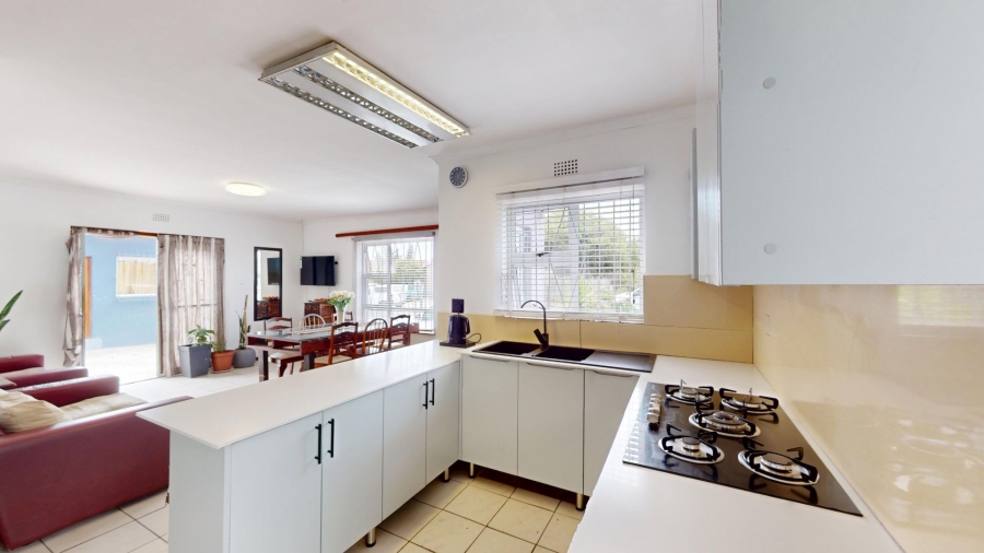 5 Bedroom Property for Sale in Colorado Park Western Cape